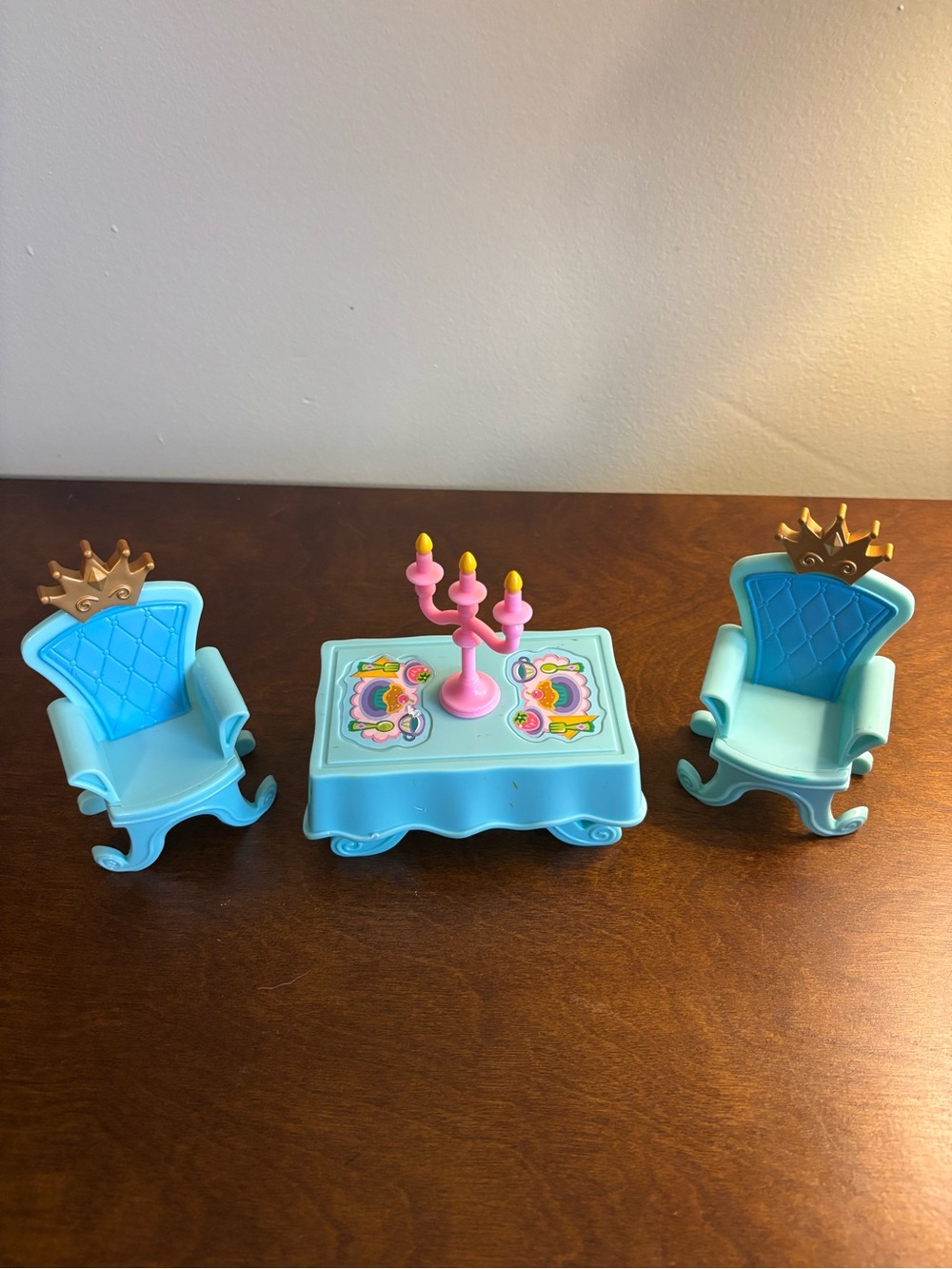 Fisher Price Little People Dance
and twirl Palace Table & Chairs and candles
